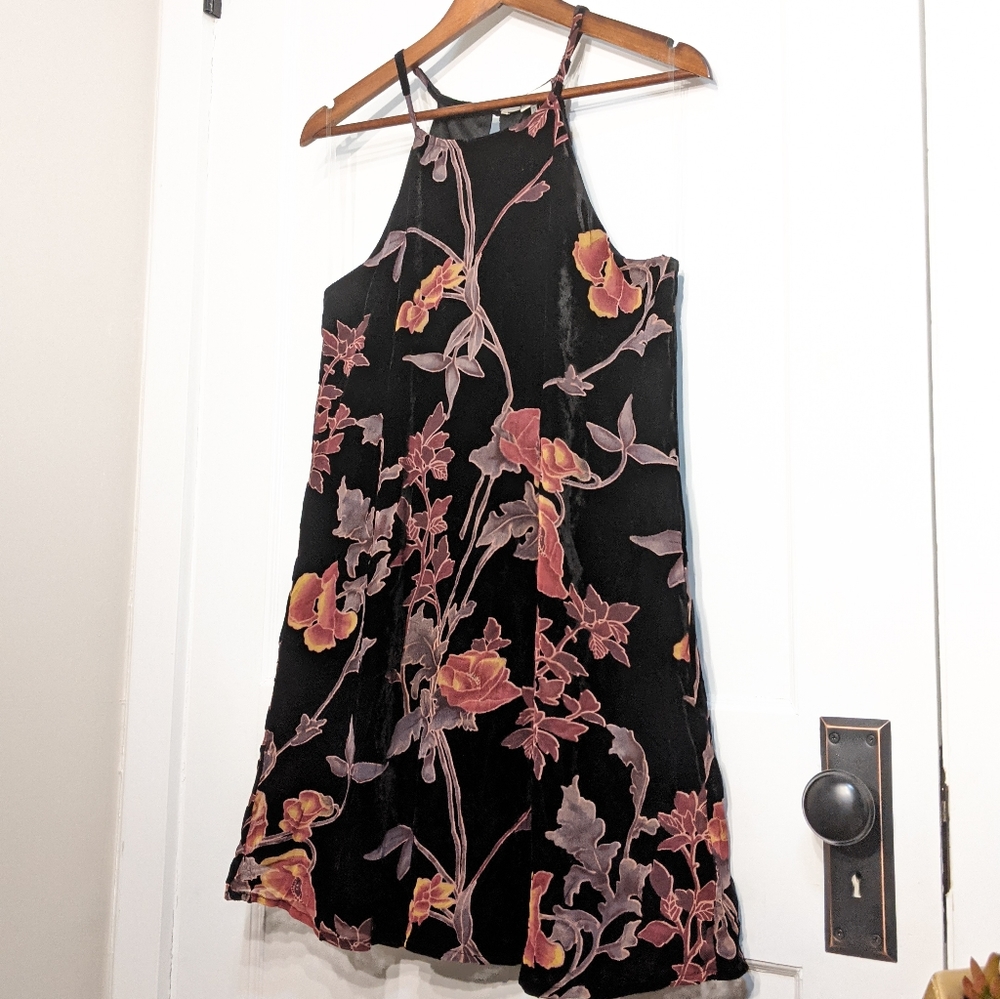 Anthropologie Entro Black Velvet Floral Mini Dress